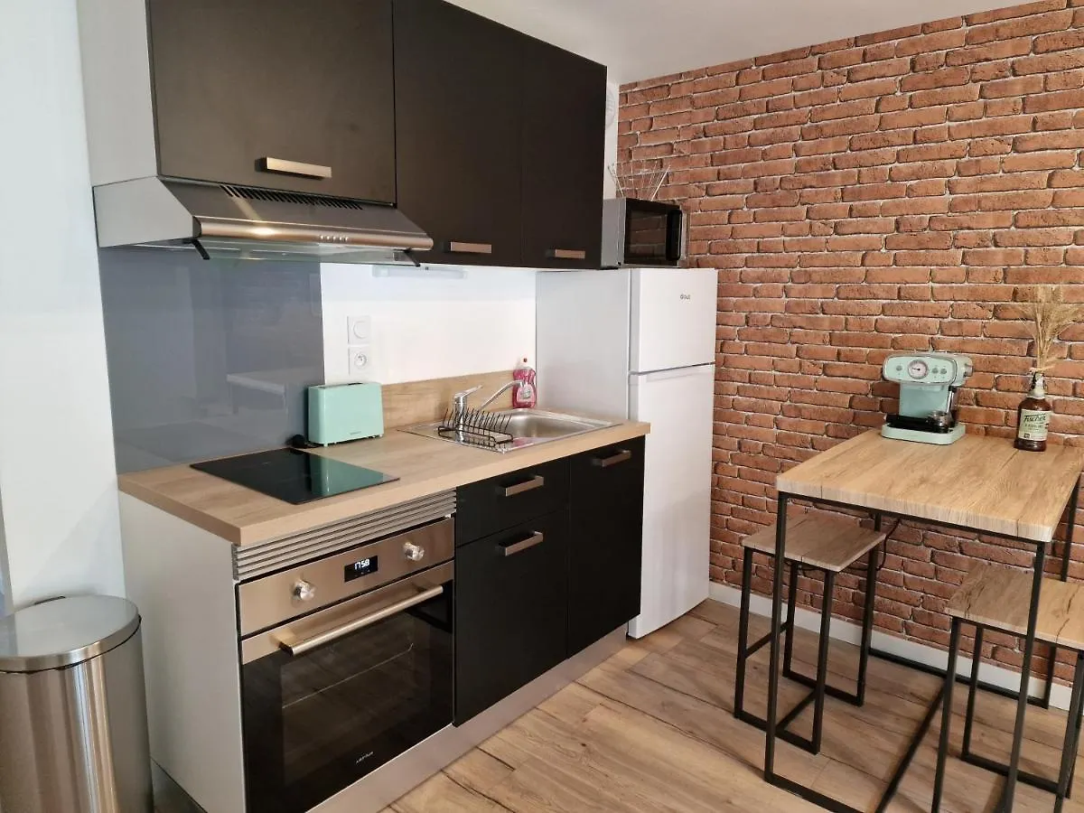 Logement De Caractere En Haute Ville De 캉페흘르 아파트