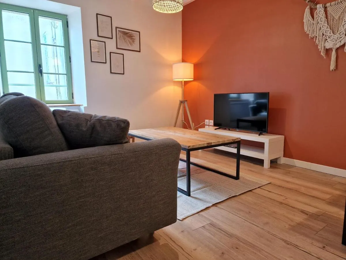 Logement De Caractere En Haute Ville De 캉페흘르 아파트